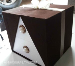 kotak souvenier unik1