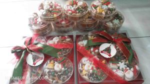 parcel kue natal